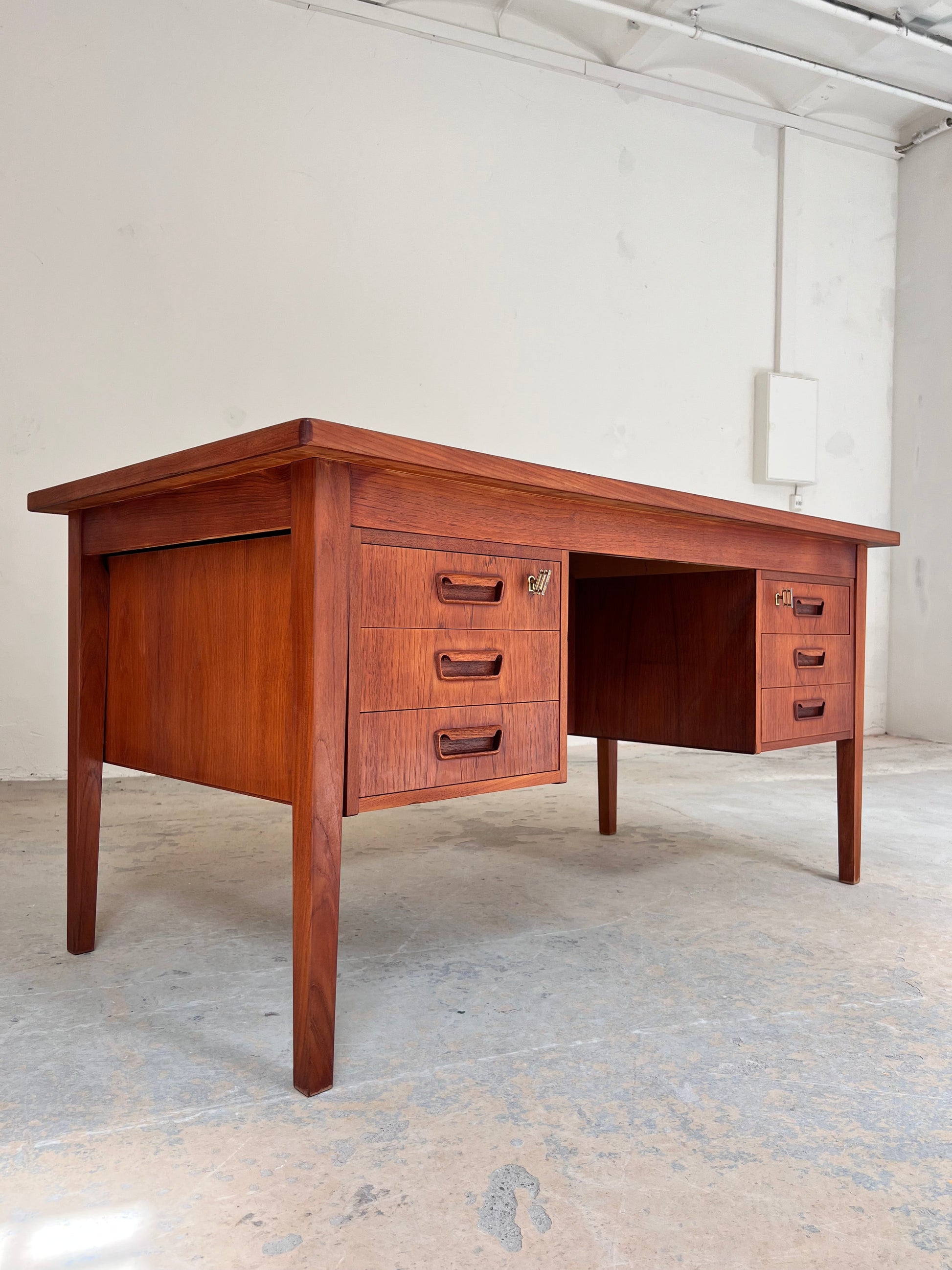 Vintage Schreibtisch Teak von Sigh und Søns Møbler