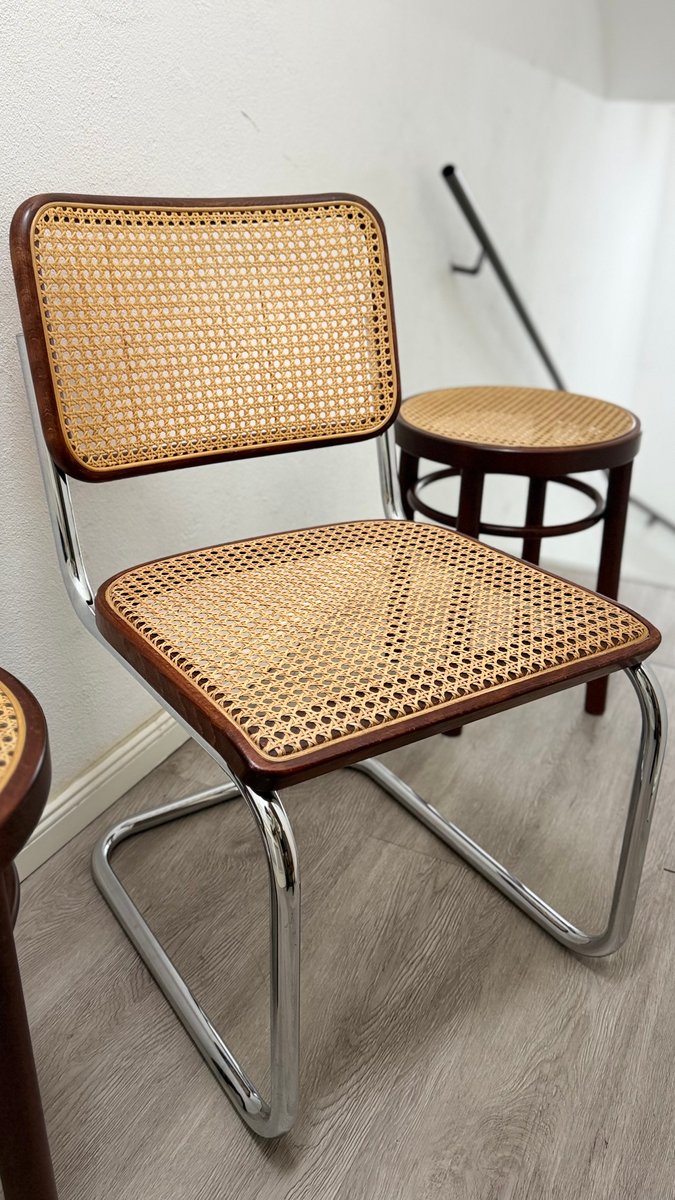 Set von 2 Vintage Hocker 214 mit Wiener Geflecht von Thonet