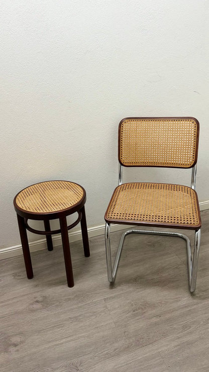 Set von 2 Vintage Hocker 214 mit Wiener Geflecht von Thonet