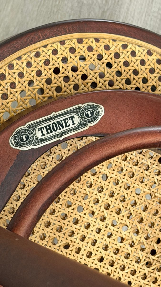 Set von 2 Vintage Hocker 214 mit Wiener Geflecht von Thonet