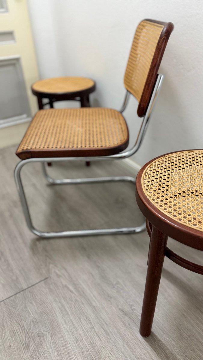 Set von 2 Vintage Hocker 214 mit Wiener Geflecht von Thonet