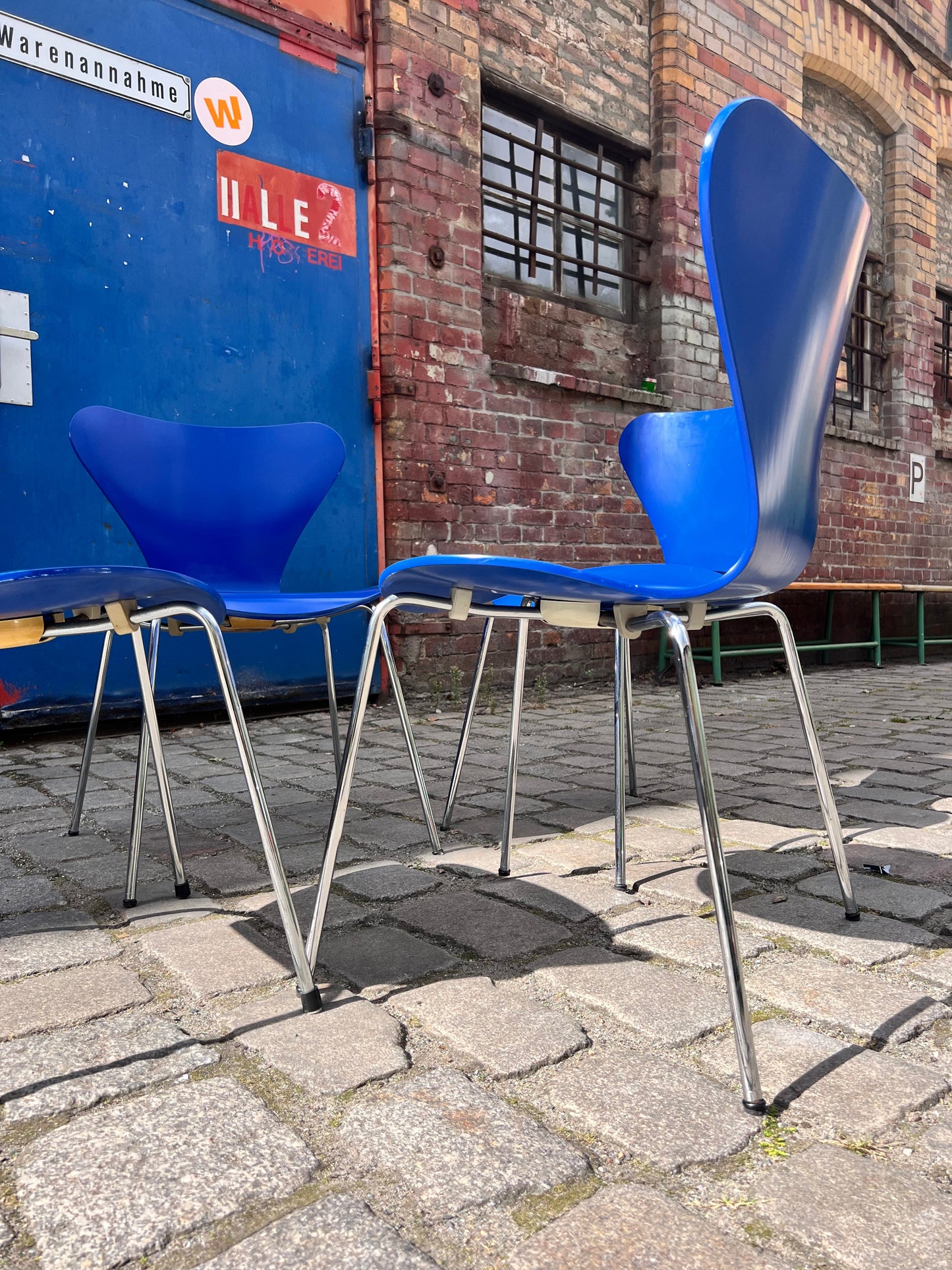 Chaise vintage Série 7 Bleu roi par Arne Jacobsen pour Fritz Hansen Lot de 4