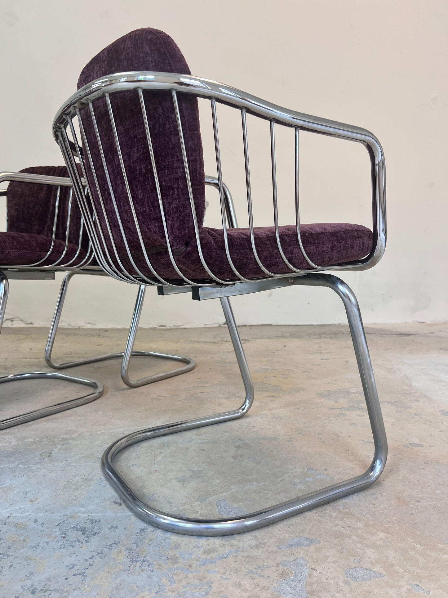 Vintage Freischwinger von Gastone Rinaldi, Chrom mit neuem lila Polster