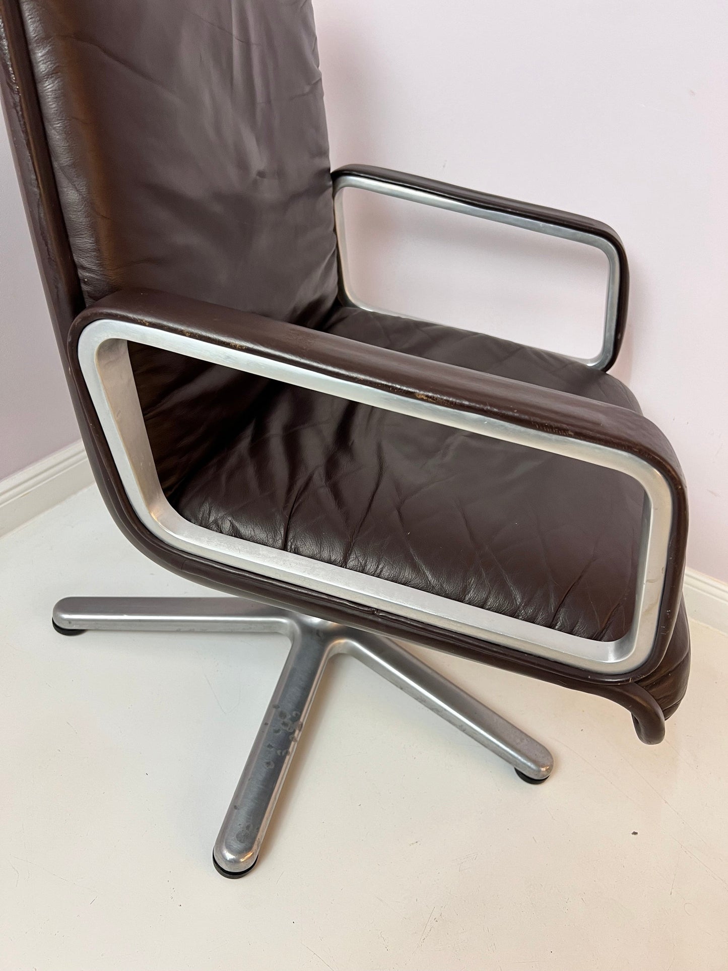 Office chair Delta 2000 by Wilkhahn