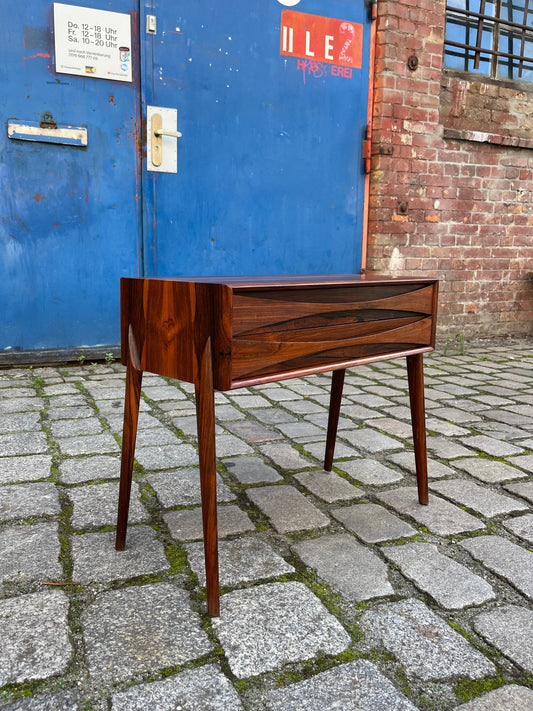 Beistelltisch Modell 6835 Palisander von Rimbert Sandholt für Glas und Trä