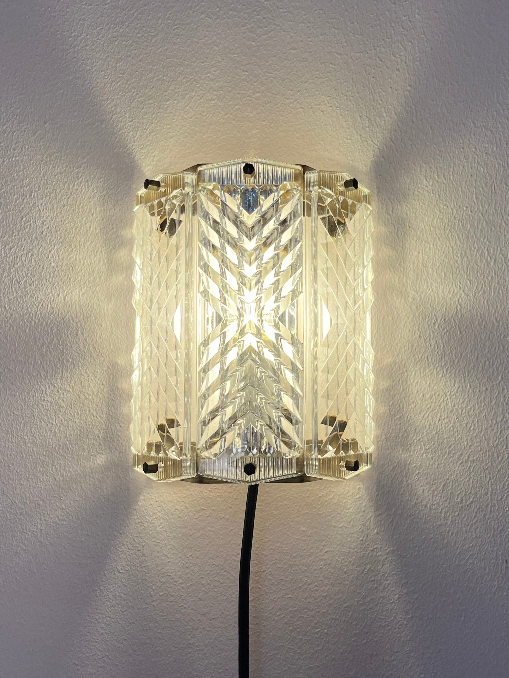 Vintage Wandlampe Messing und Glas von Wiktor Berndt für Flygsfors