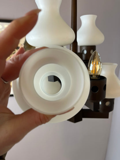 Vintage Kronleuchter dunkelbraun weiß Opalglas von Vitrika