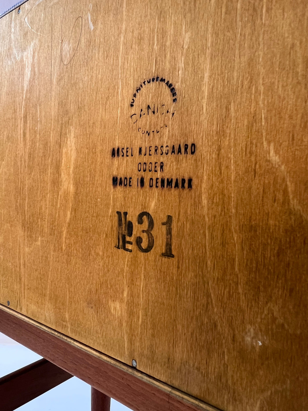Commode vintage no. 31 Teck par Aksel Kjersgaard