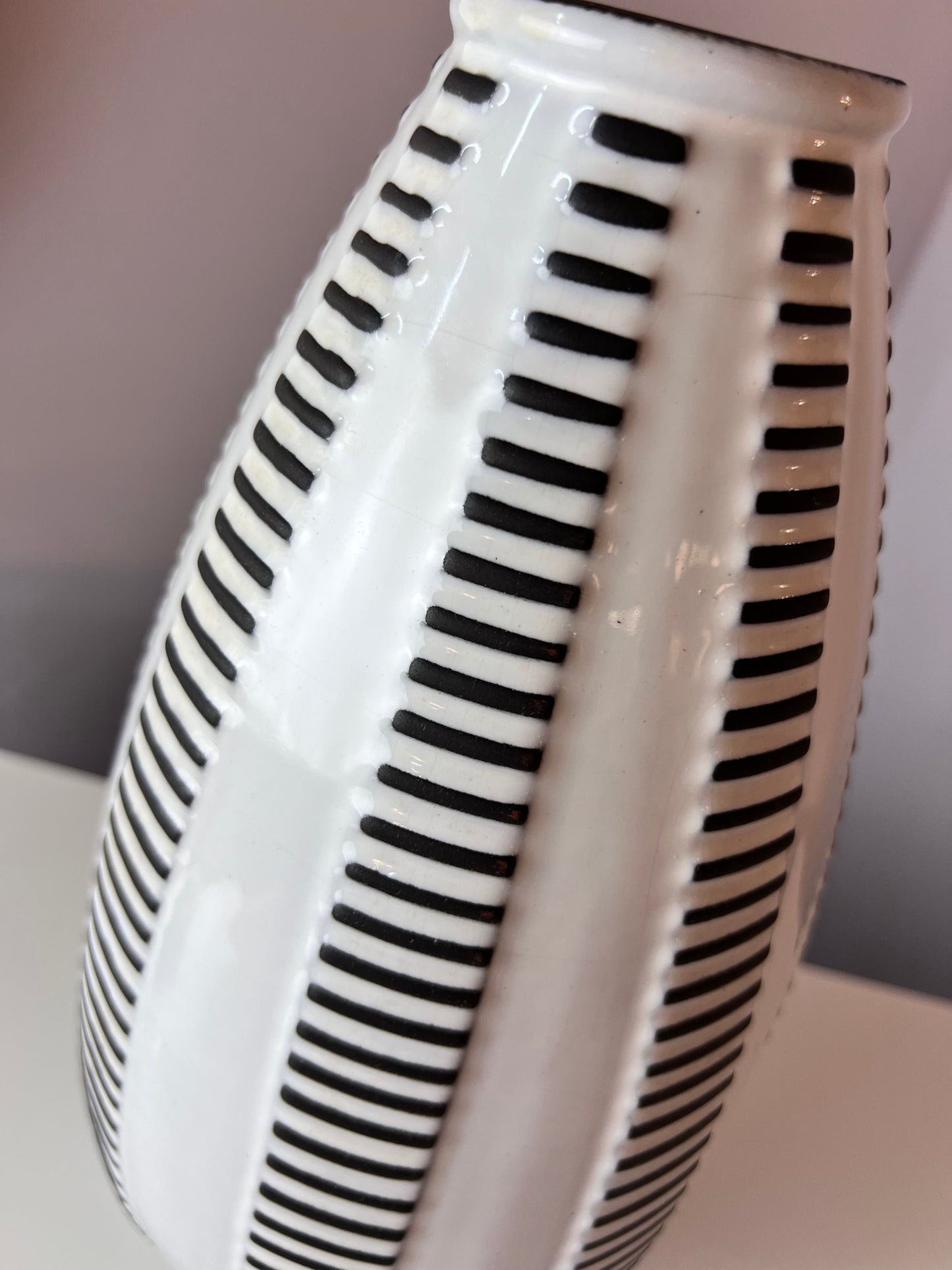 Vintage Vase Alaska A4 by Goldscheider Keramik white black