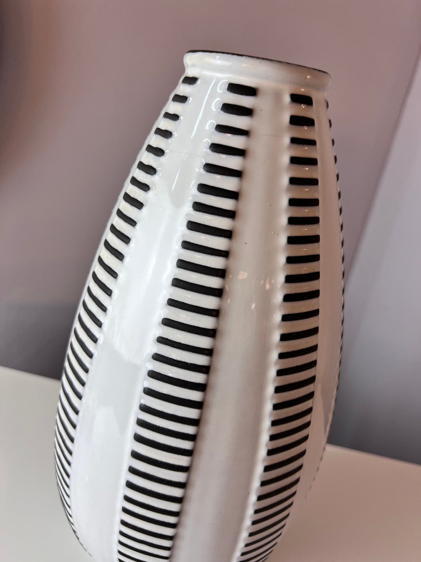 Vintage Vase Alaska A4 by Goldscheider Keramik white black