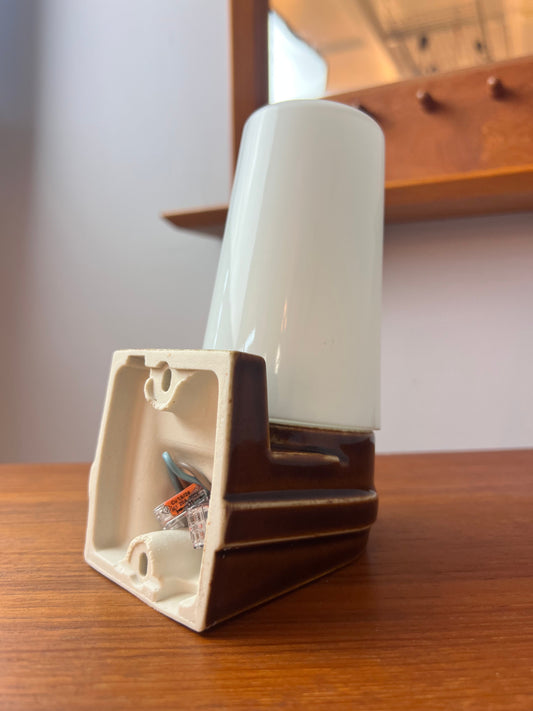 Wandlampe Modell 6080 braun von Sigvard Bernadotte für Ifö