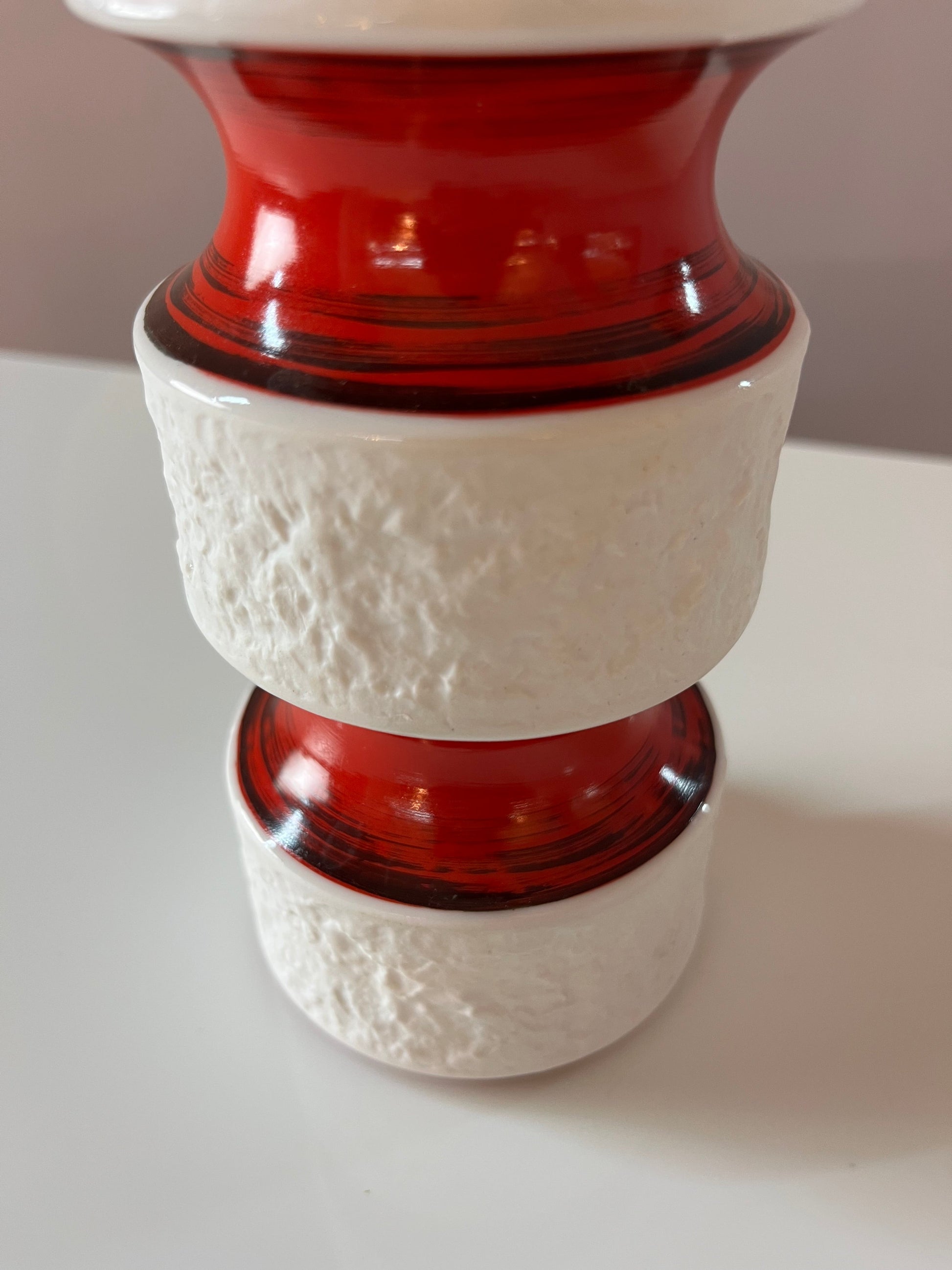 Vintage Vase 635/2 rot schwarz von Royal Porzellan Bavaria KPM