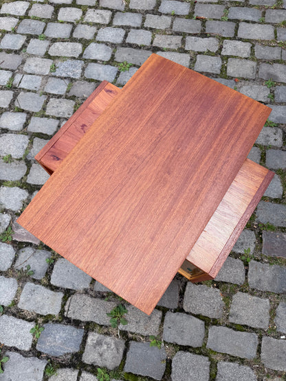 Vintage Fernsehvitrine Sapelli-Mahagoni mit Drehplatte, 60er Jahre