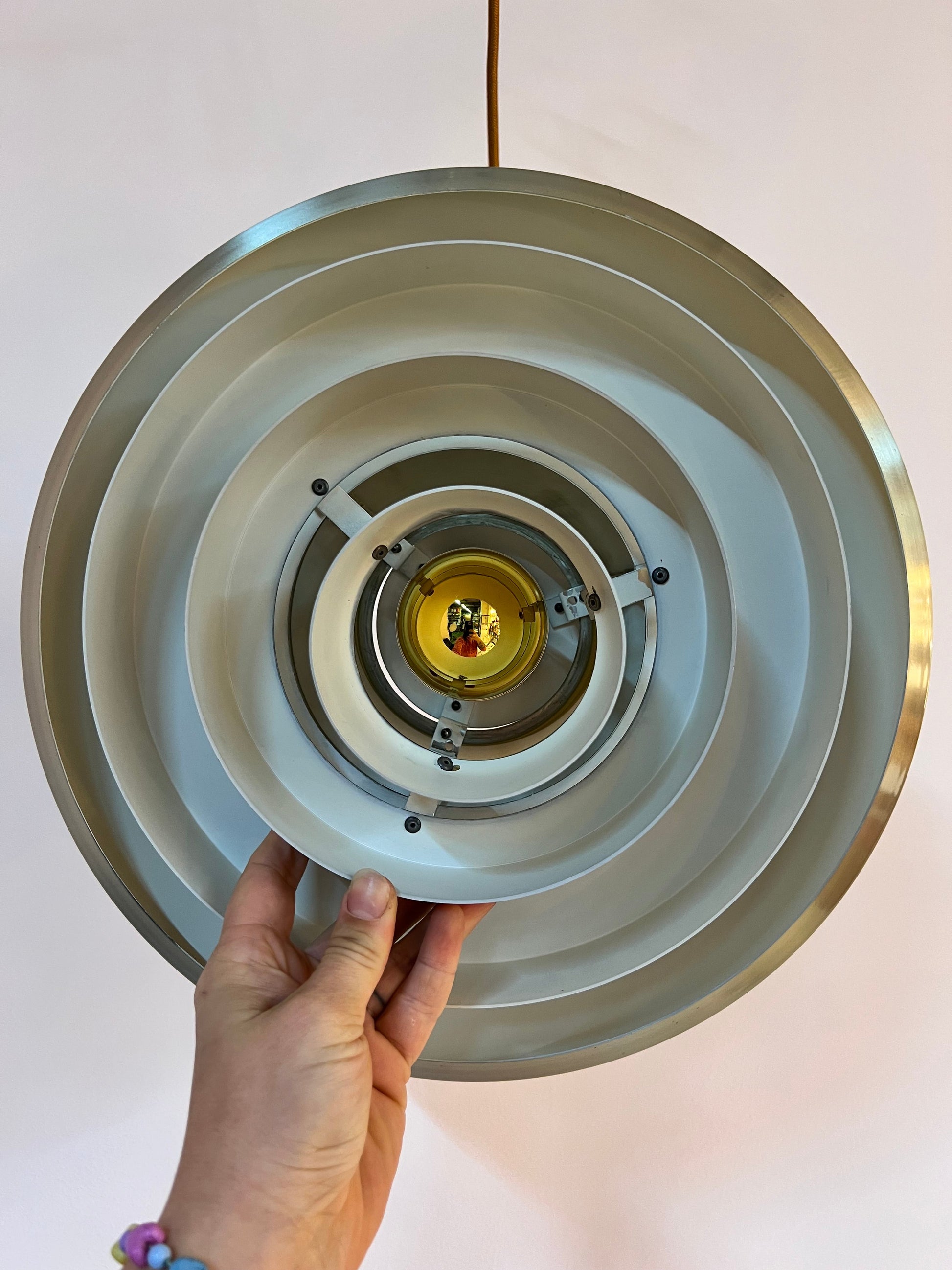 Vintage Lamellenlampe Gold aus Dänemark