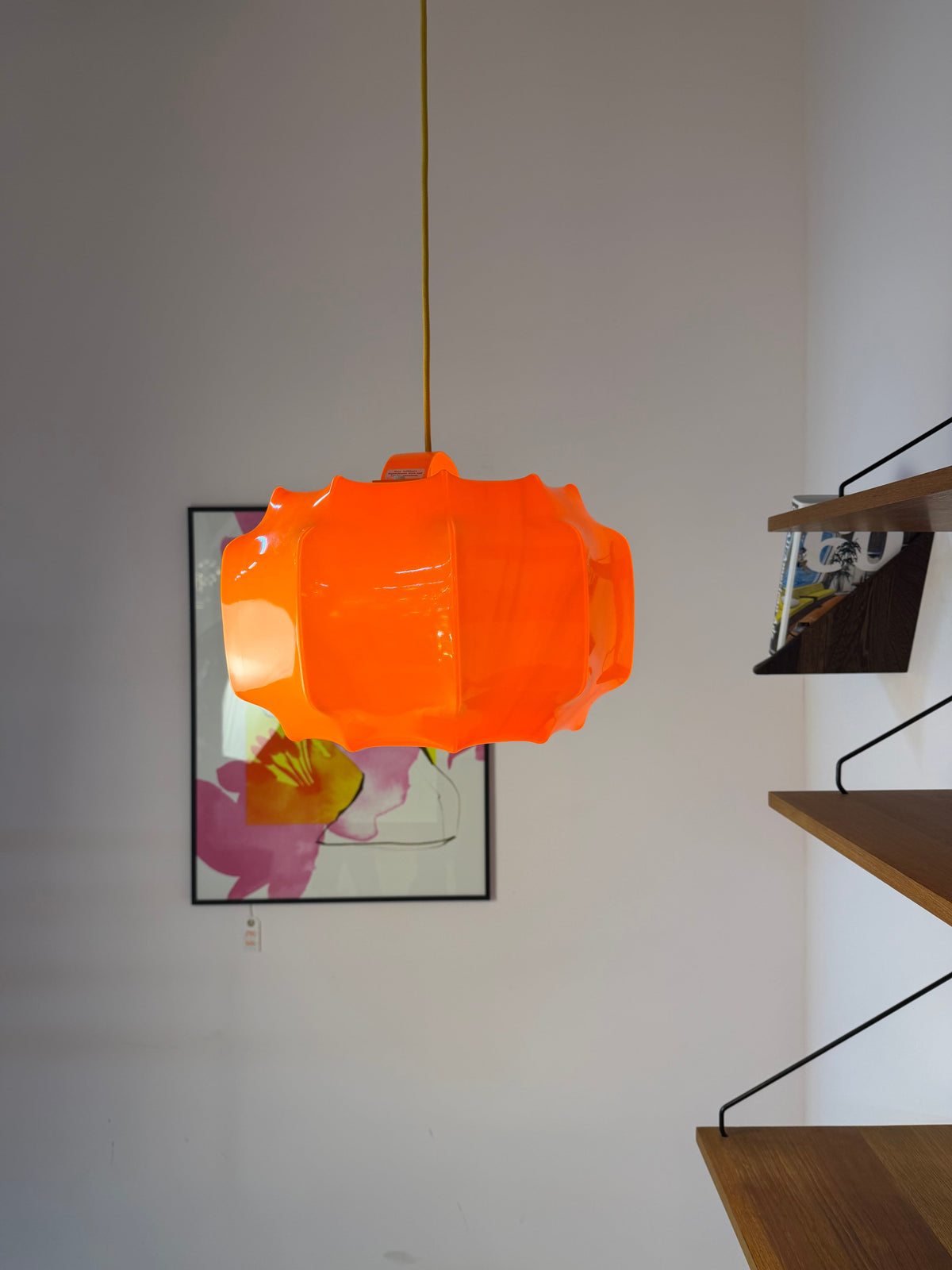 Hängeleuchte Space Age von Ilka Plast, Orange mit gelbem Kabel