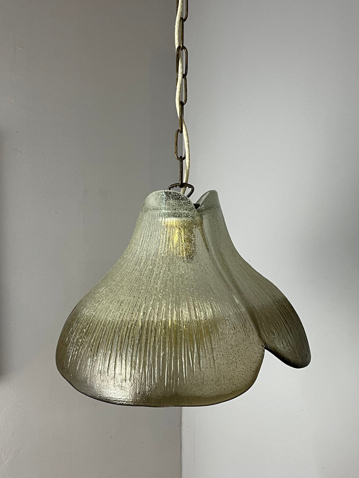 Vintage Hängelampe Blume von Peill und Putzler