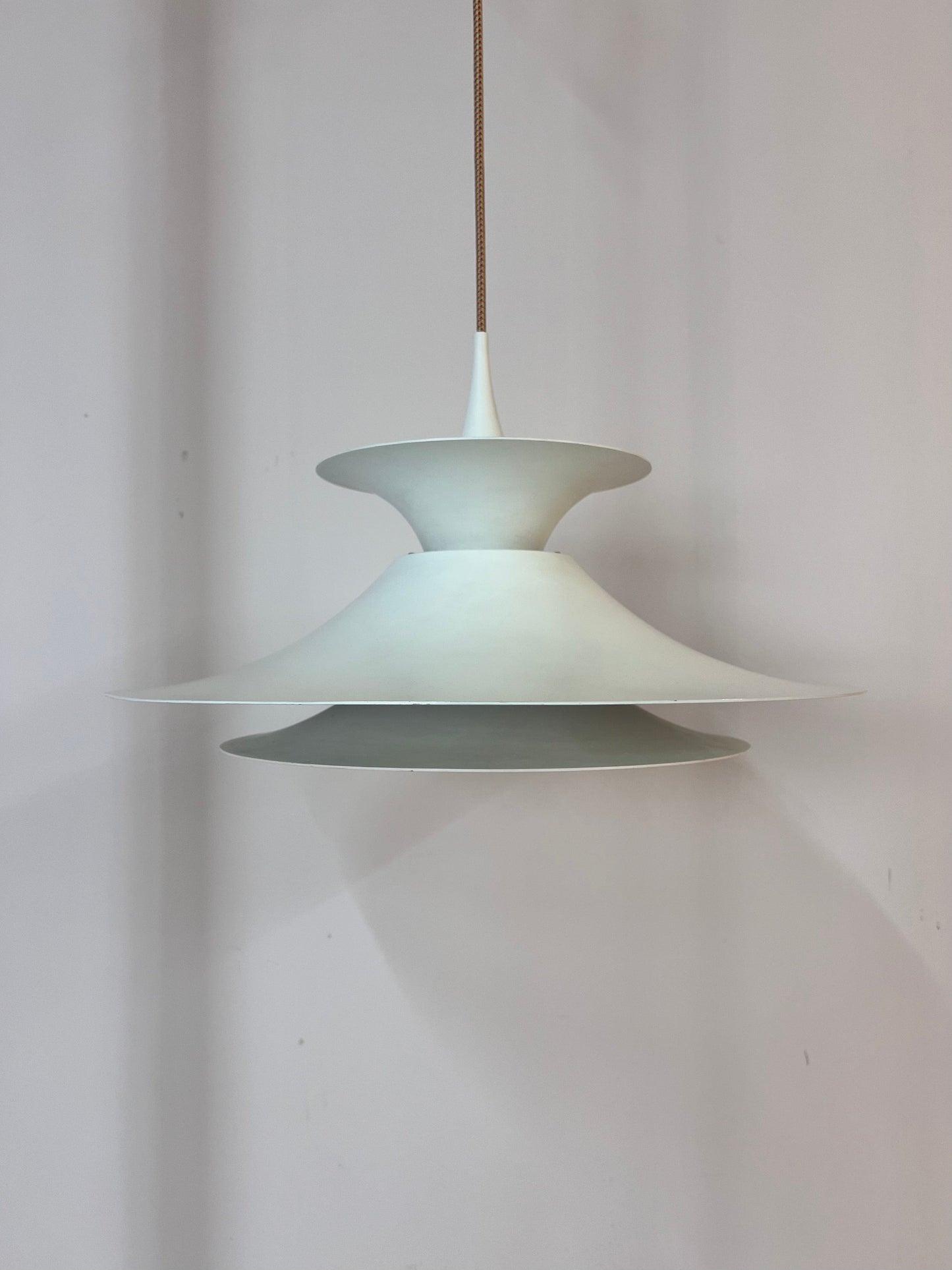 Vintage slatted lamp 'Radius' white by Erik Blaslev for Fog &amp; Mørup
