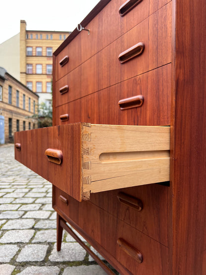 Vintage Kommode Teak mit Schloss aus Dänemark