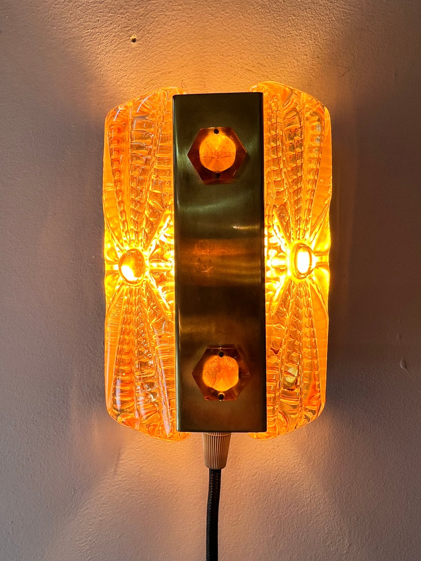 Vintage Wandleuchte Glas Messing von Vitrika