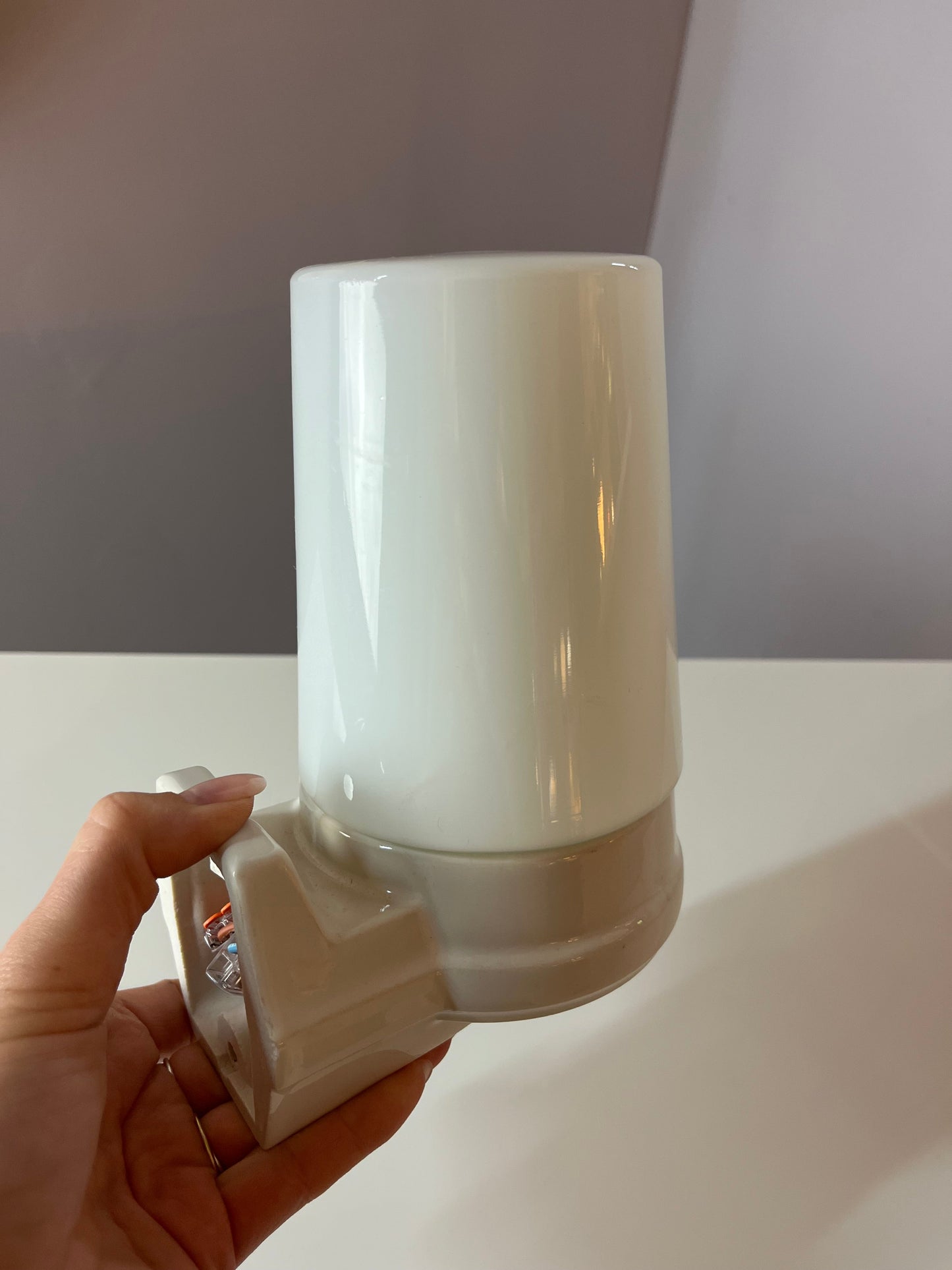 Wandlampe Modell 6070 weiß von Sigvard Bernadotte für Ifö