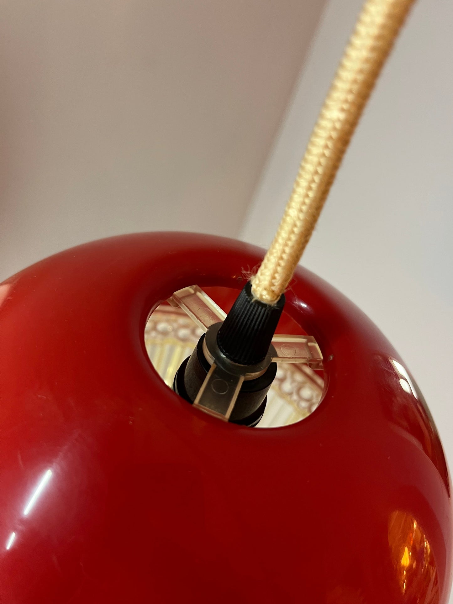 Hängelampe rot Kunststoff