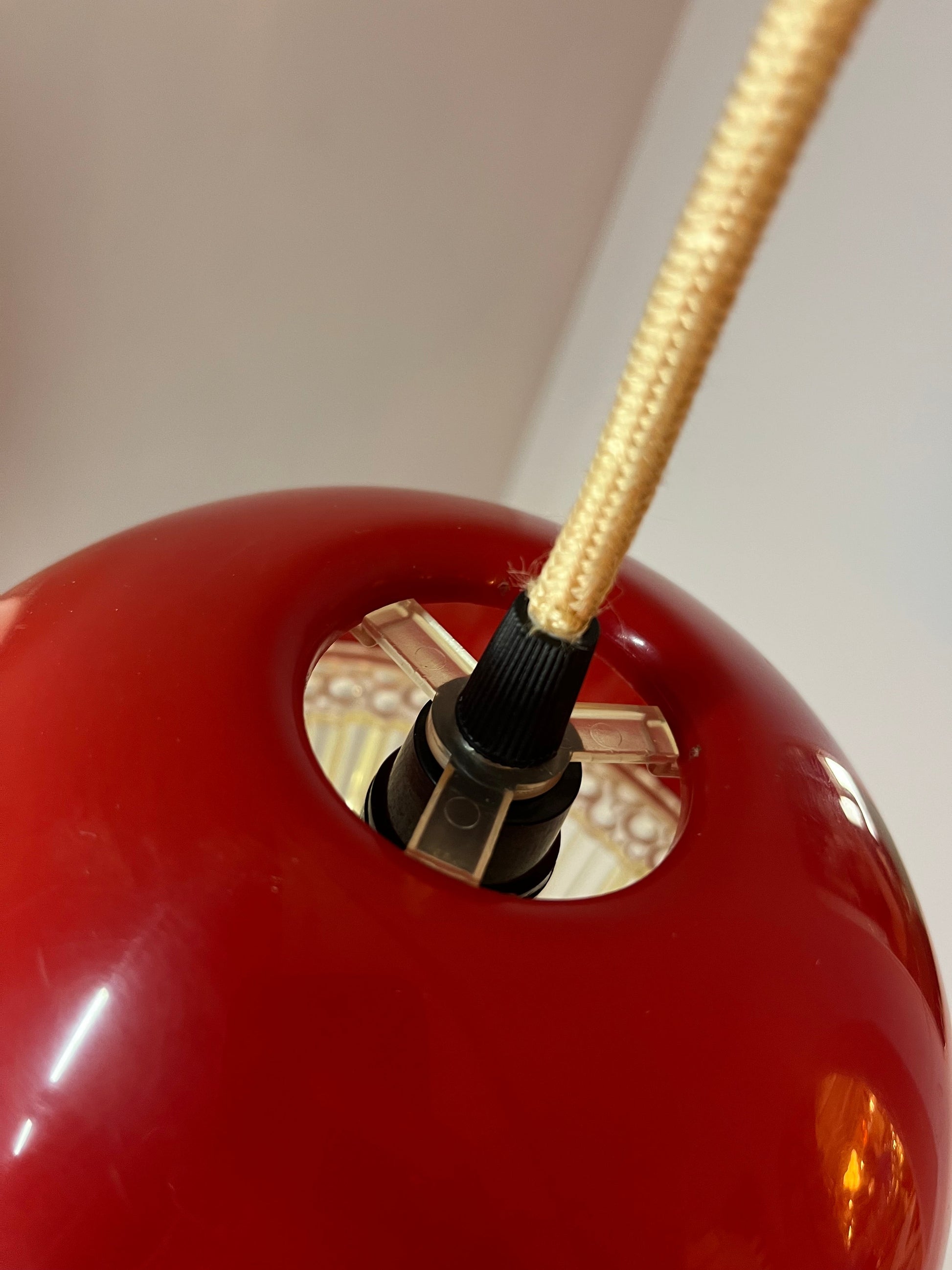 Hängelampe rot Kunststoff