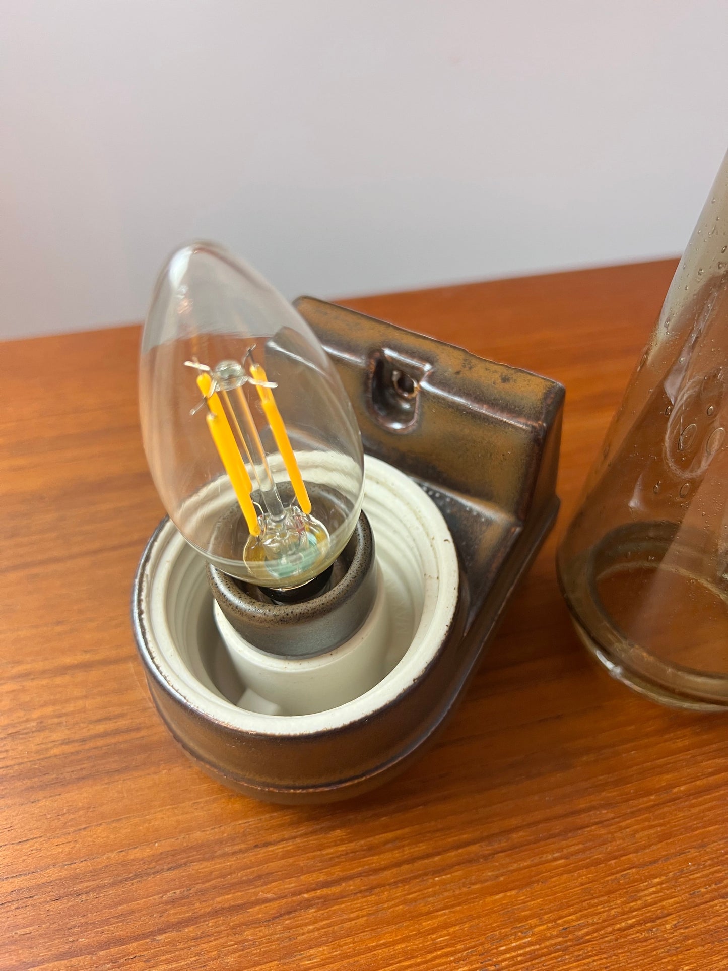 Wandlampe Modell 6080 Rauchglas von Sigvard Bernadotte für Ifö