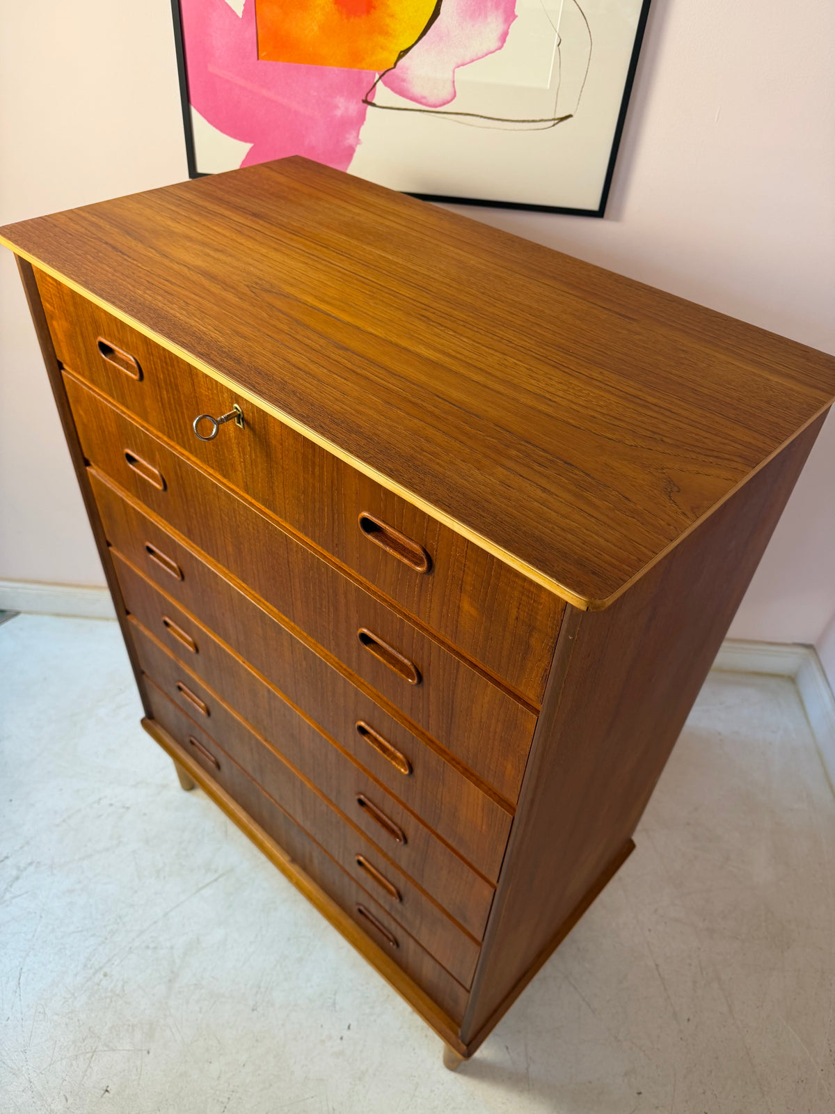 Vintage Kommode Teak mit Schloss aus Dänemark