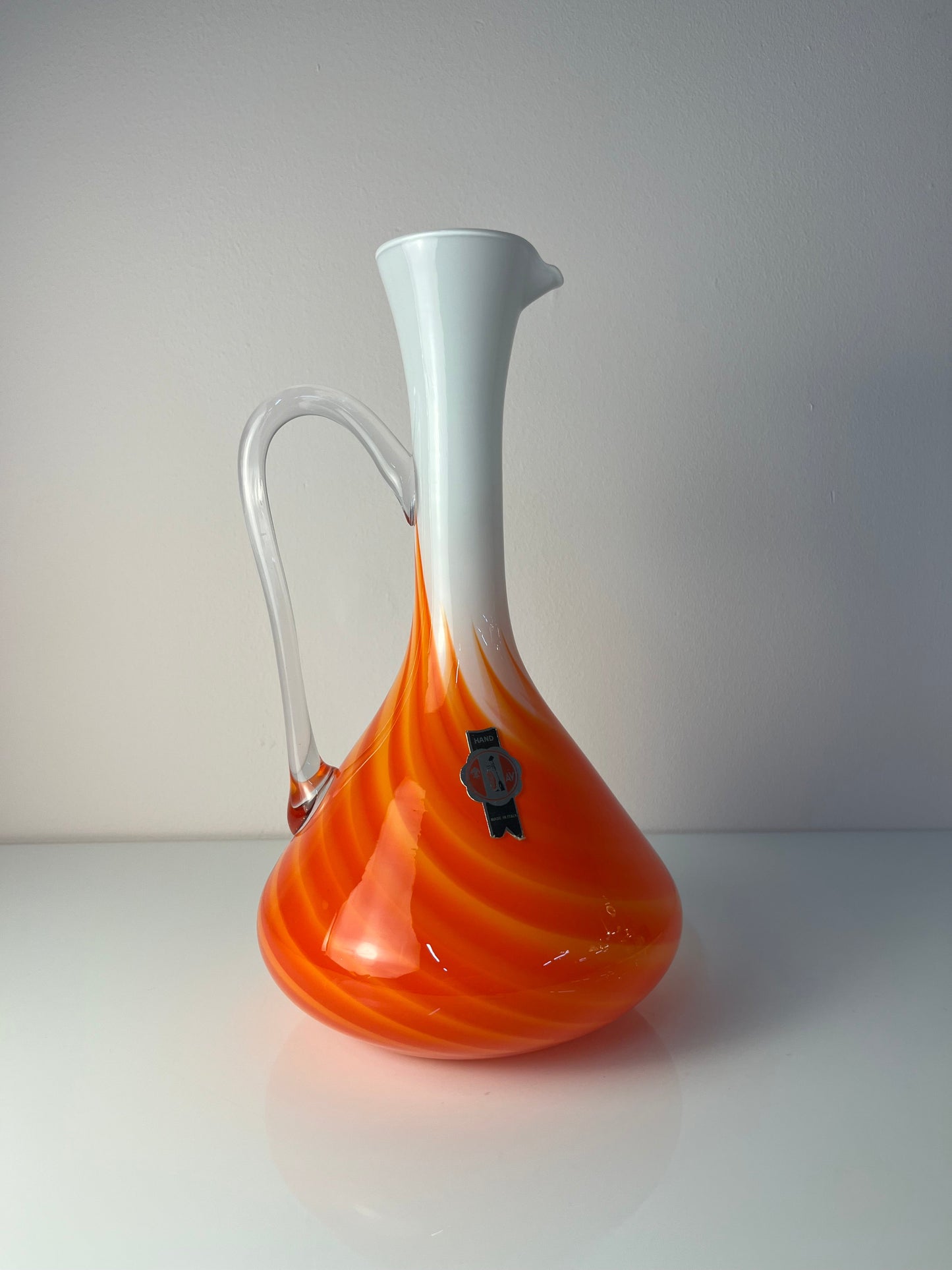 Vintage Henkelvase aus Opalglas mit Flammenmuster von Vetreria Artigiana Sanminiatello