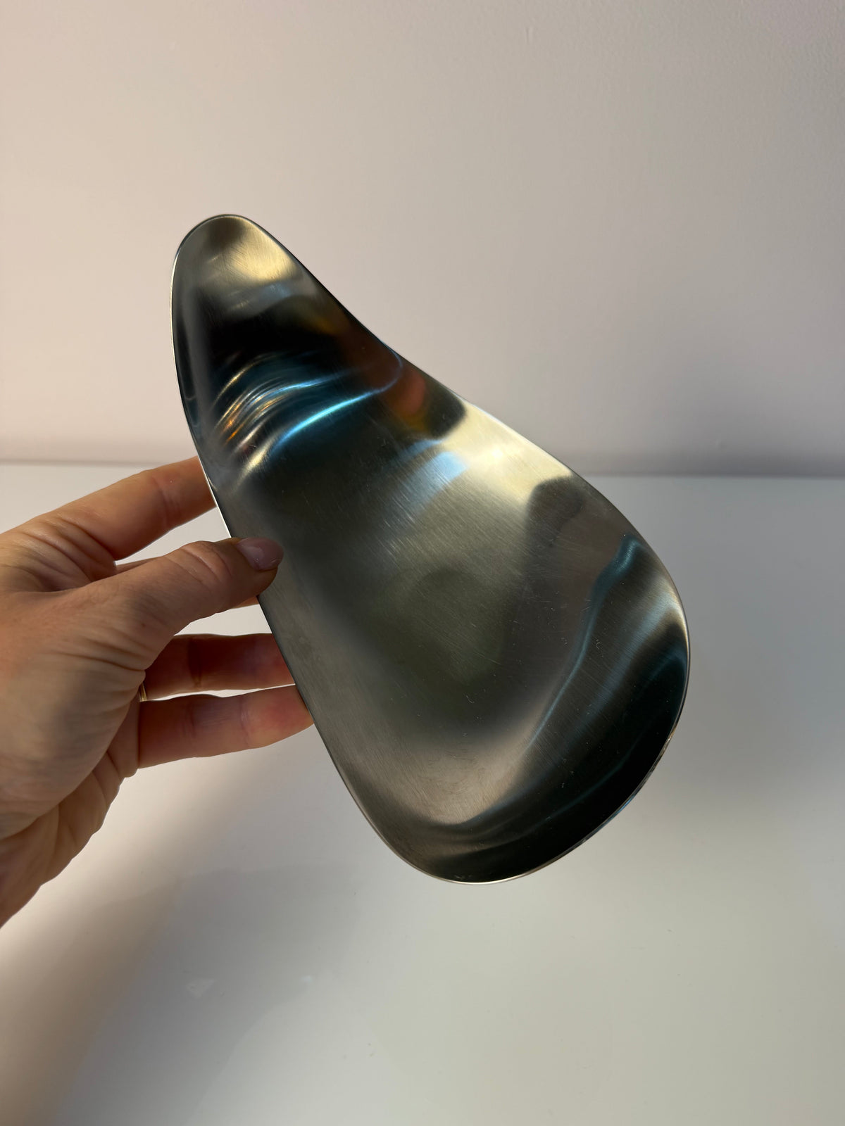 Servierschale Leaf medium von Helle Damkjær für Georg Jensen