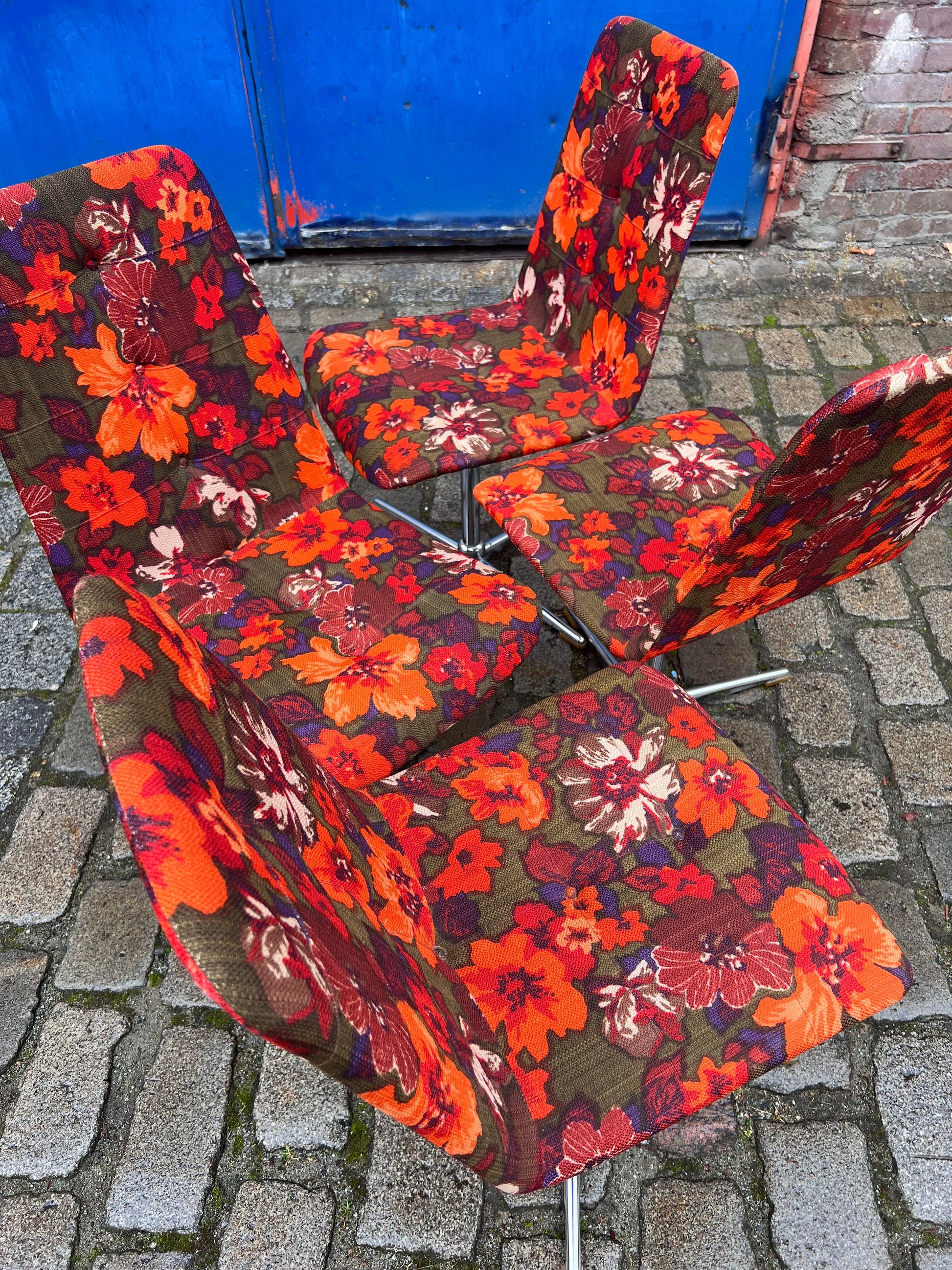 4x Drehstuhl rot floral von EKA Wohnmöbel