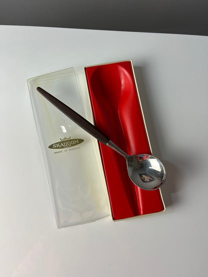 Servierlöffel Teak von Skaugum aus Norwegen