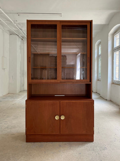 Vintage Vitrine Teak mit Schiebetüren von Hundevad