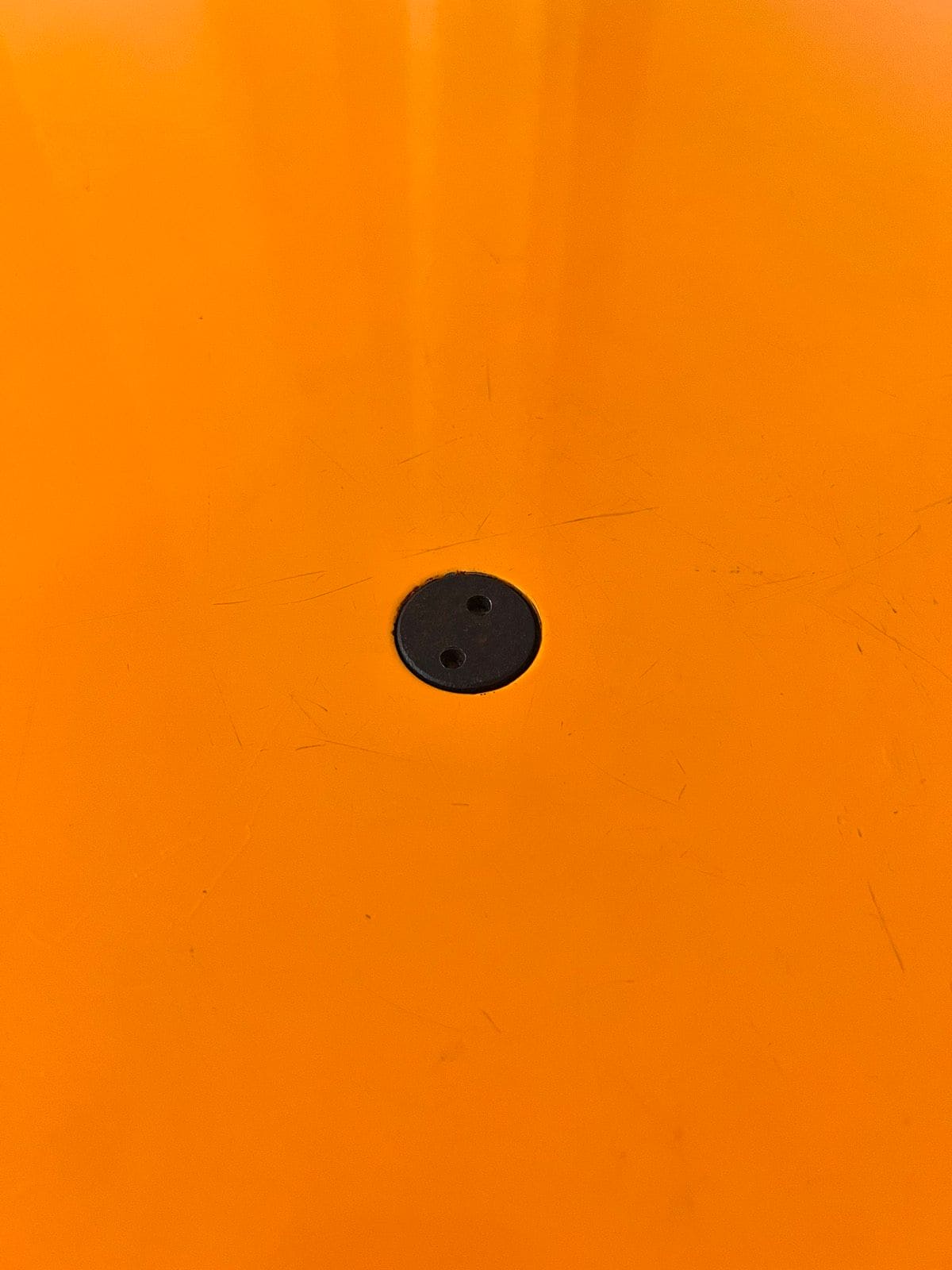 Runder Couchtisch gelb Kunststoff von Peter Ghyczy