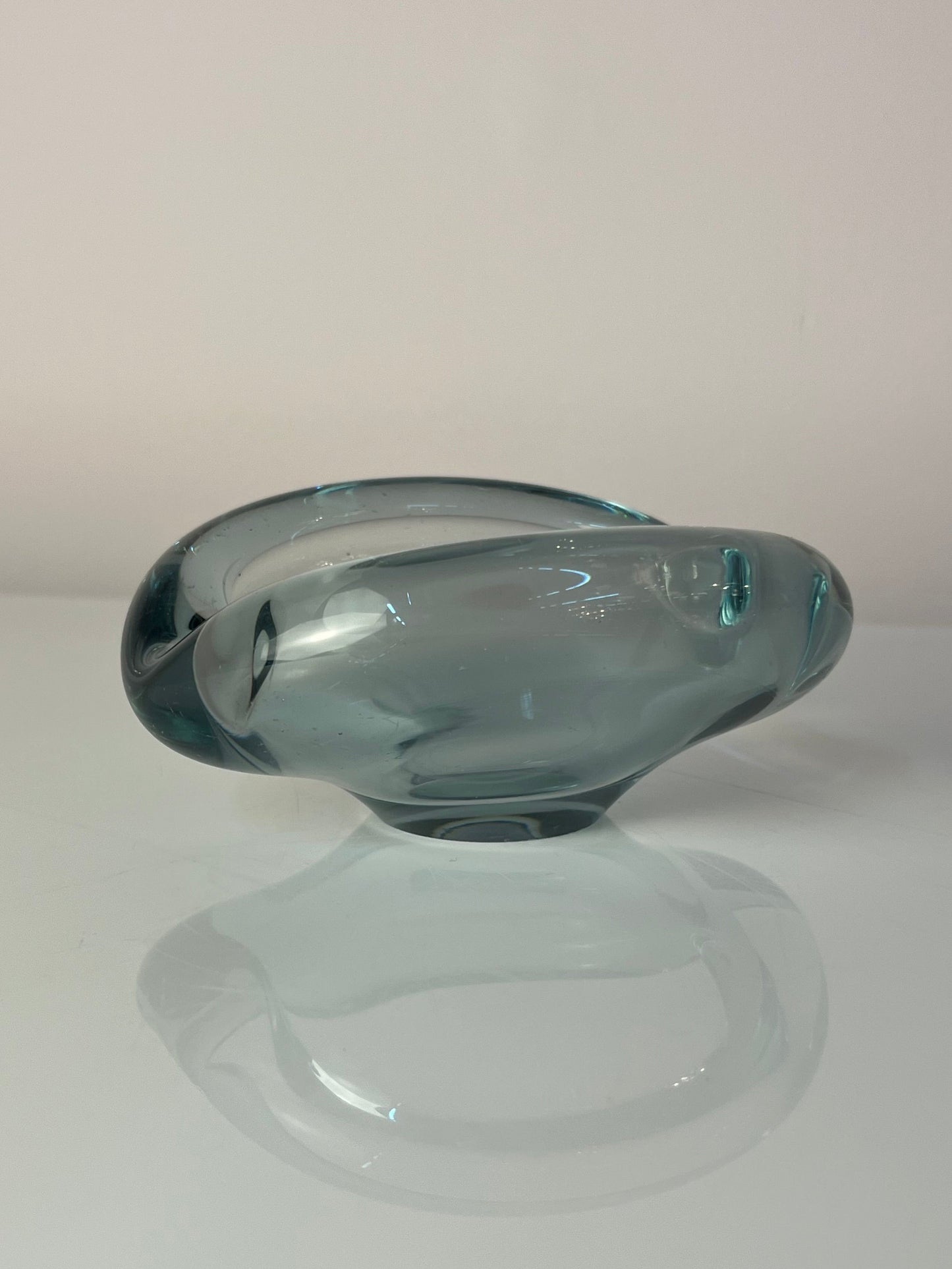 Vintage Aschenbecher von Per Lütken für Holmegaard hellblaues Glas