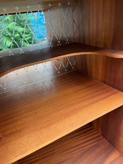 Buffet haut vintage avec vitrine en teck du Danemark