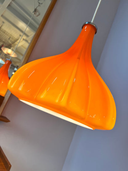 Lampe fleur vintage en verre orange par Peill+Putzler