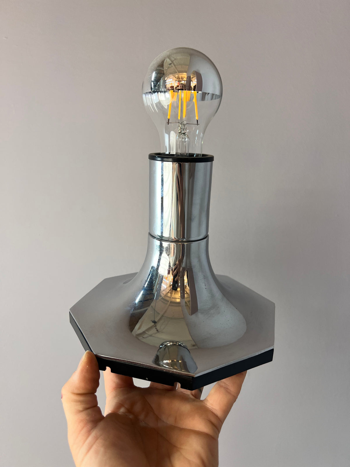 Vintage Kopfspiegel Wandlampe 6606/09 von STAFF