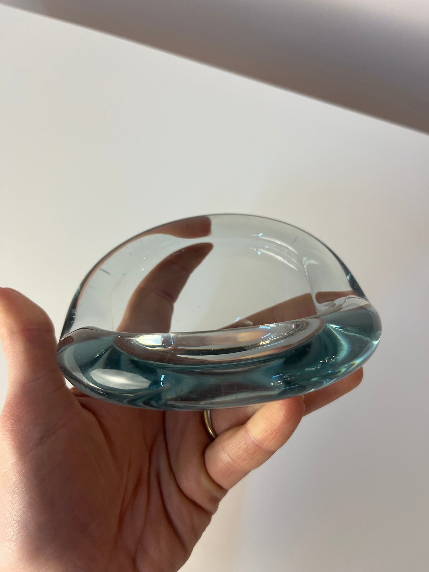 Vintage Aschenbecher von Per Lütken für Holmegaard hellblaues Glas