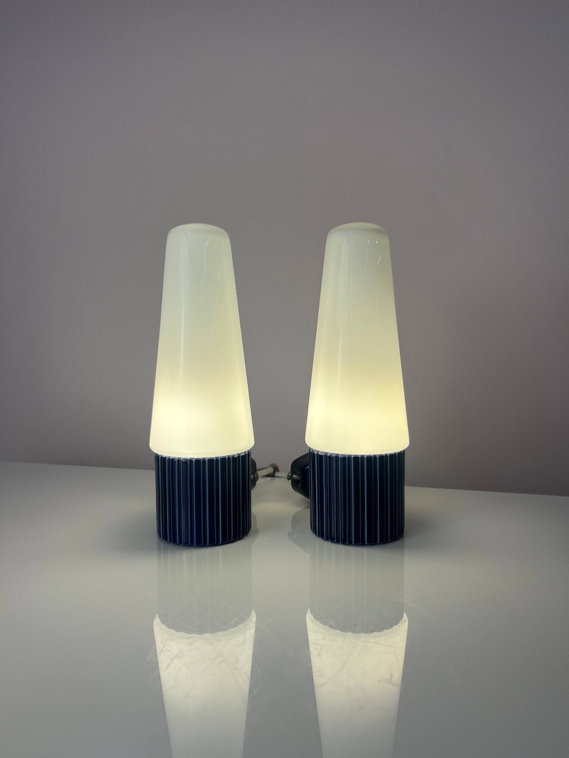 Set von 2 Vintage Wandlampe 6020 von Sigvard Bernadotte für Ifö blau