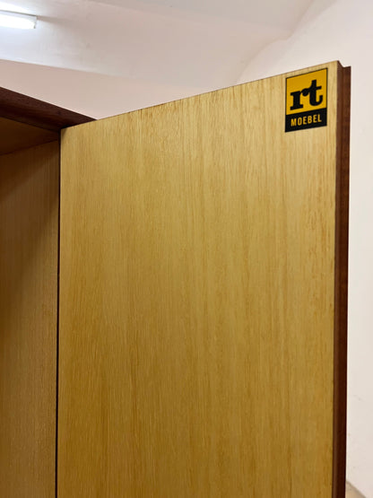 Vintage Kleiderschrank Typ 2994 von rt Möbel aus Teak