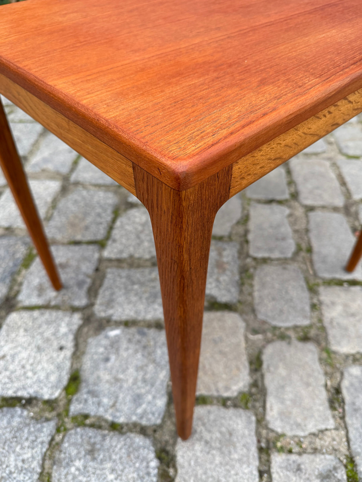 Beistelltisch Teak und Eiche von Wilkhahn
