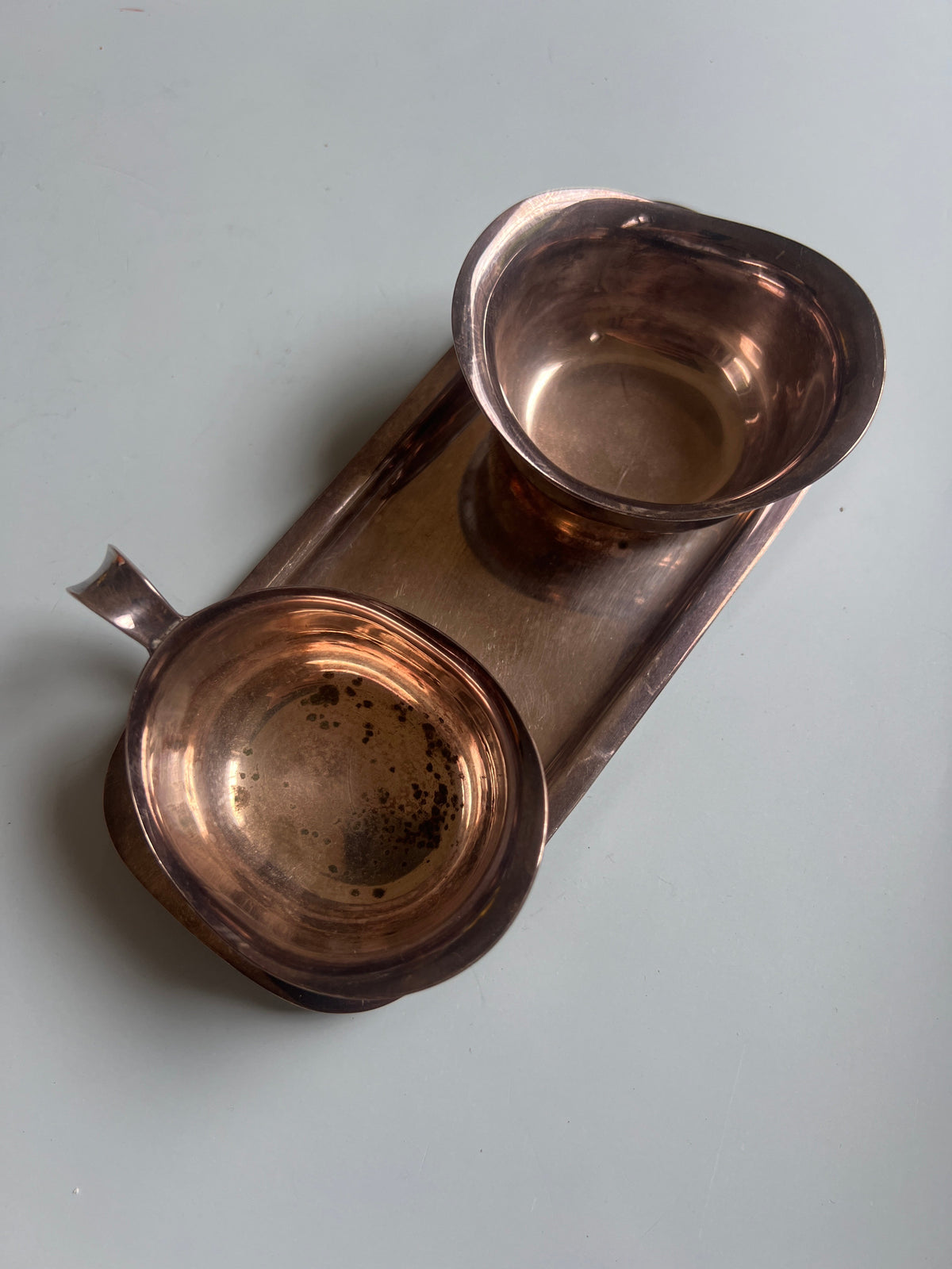 Sucrier et pot à lait vintage sur plateau par COHR Danemark Lot de 2