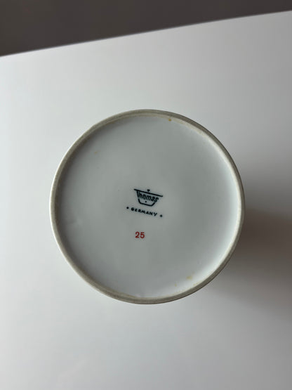 Vase Medaillon weiß Porzellan von Hans Theo Baumann für Thomas