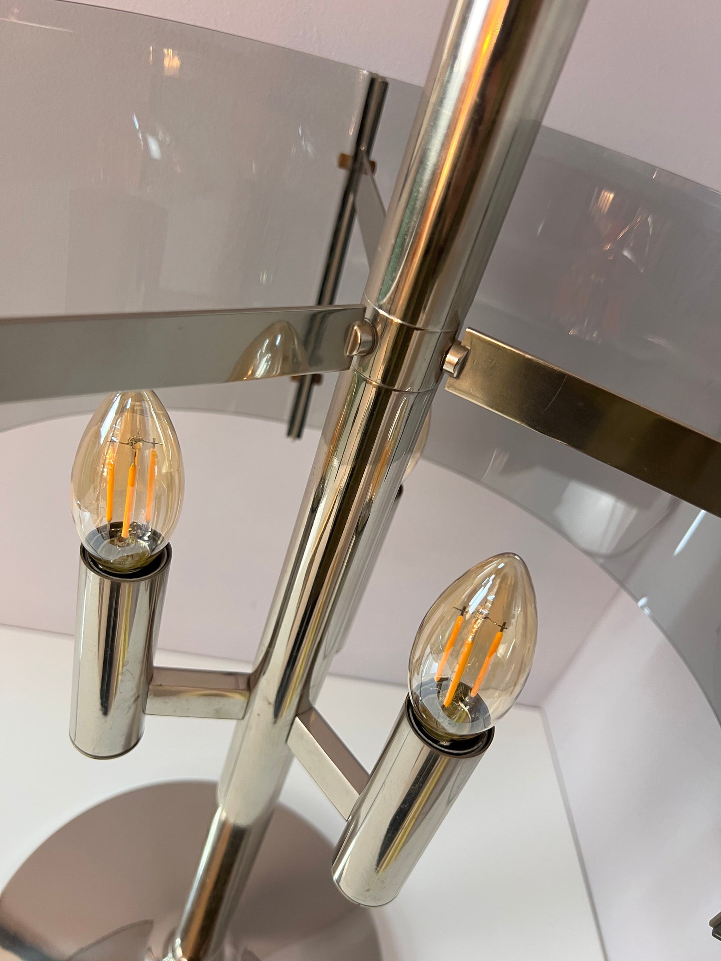 Vintage Tischlampe Chrom und Rauchacryl
