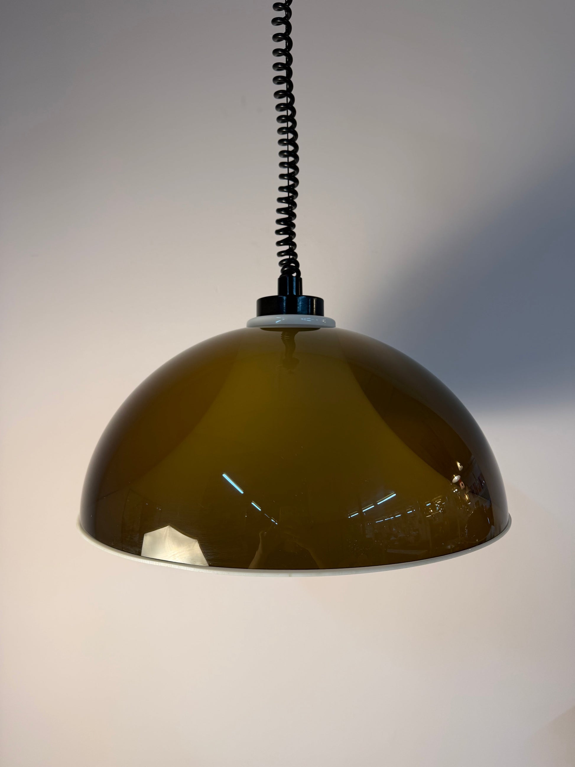 Vintage Hängelampe Acryl braun-weiß von Elio Martinelli