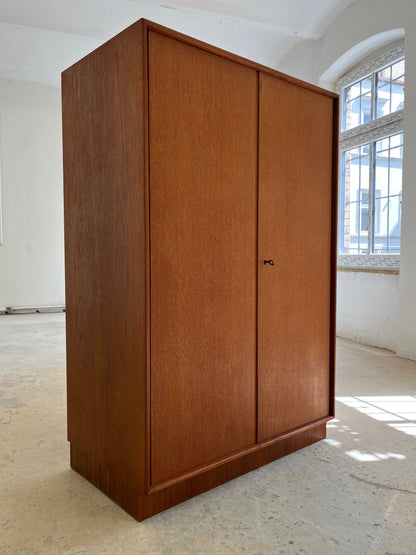 Vintage Kleiderschrank Teak von Steguweit & Sohn
