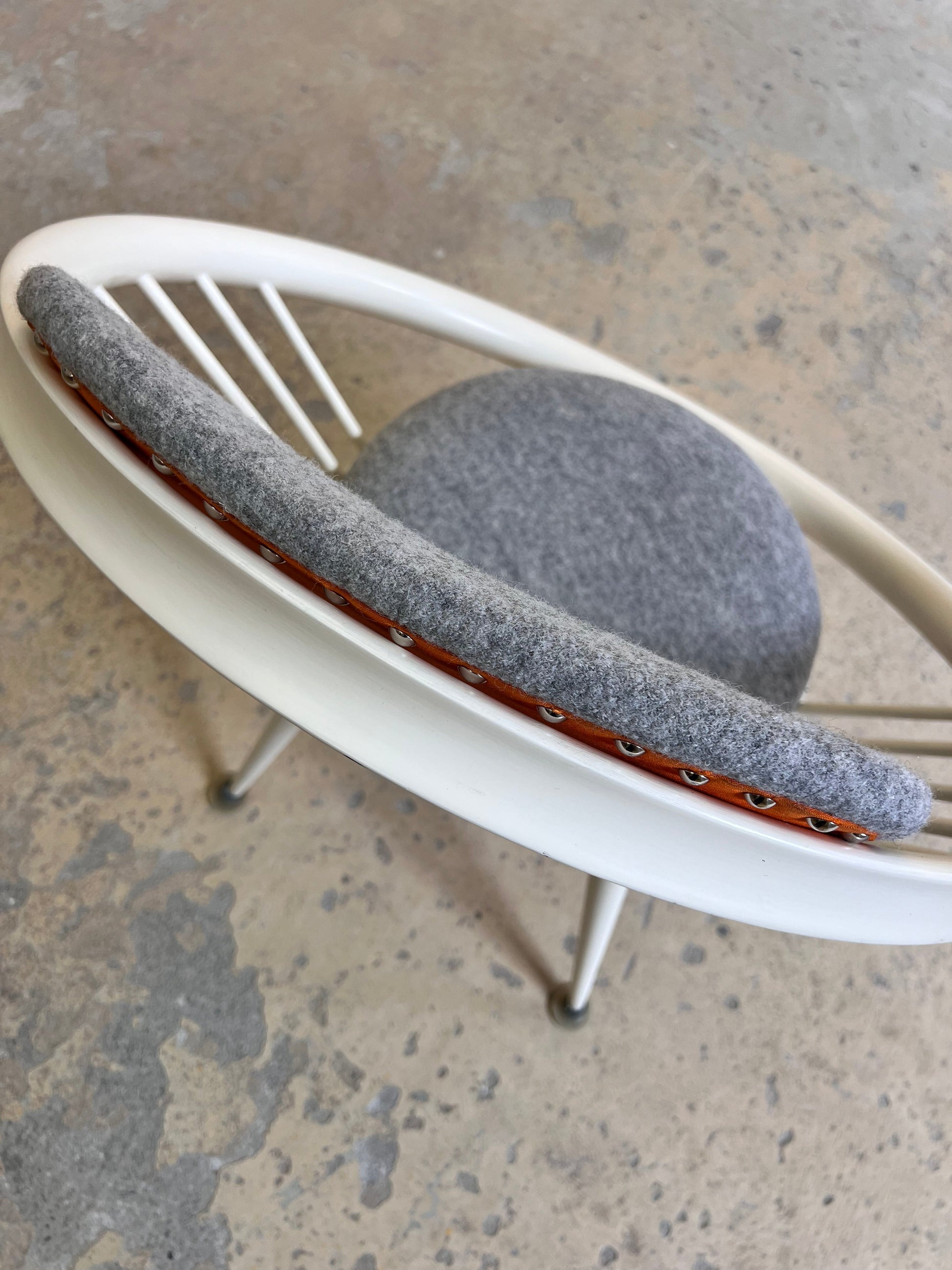 Vintage Sessel Circle Chair von Yngve Ekström für Swedese weiß grau orange