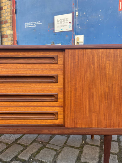 Sideboard Teak von Johannes Andersen