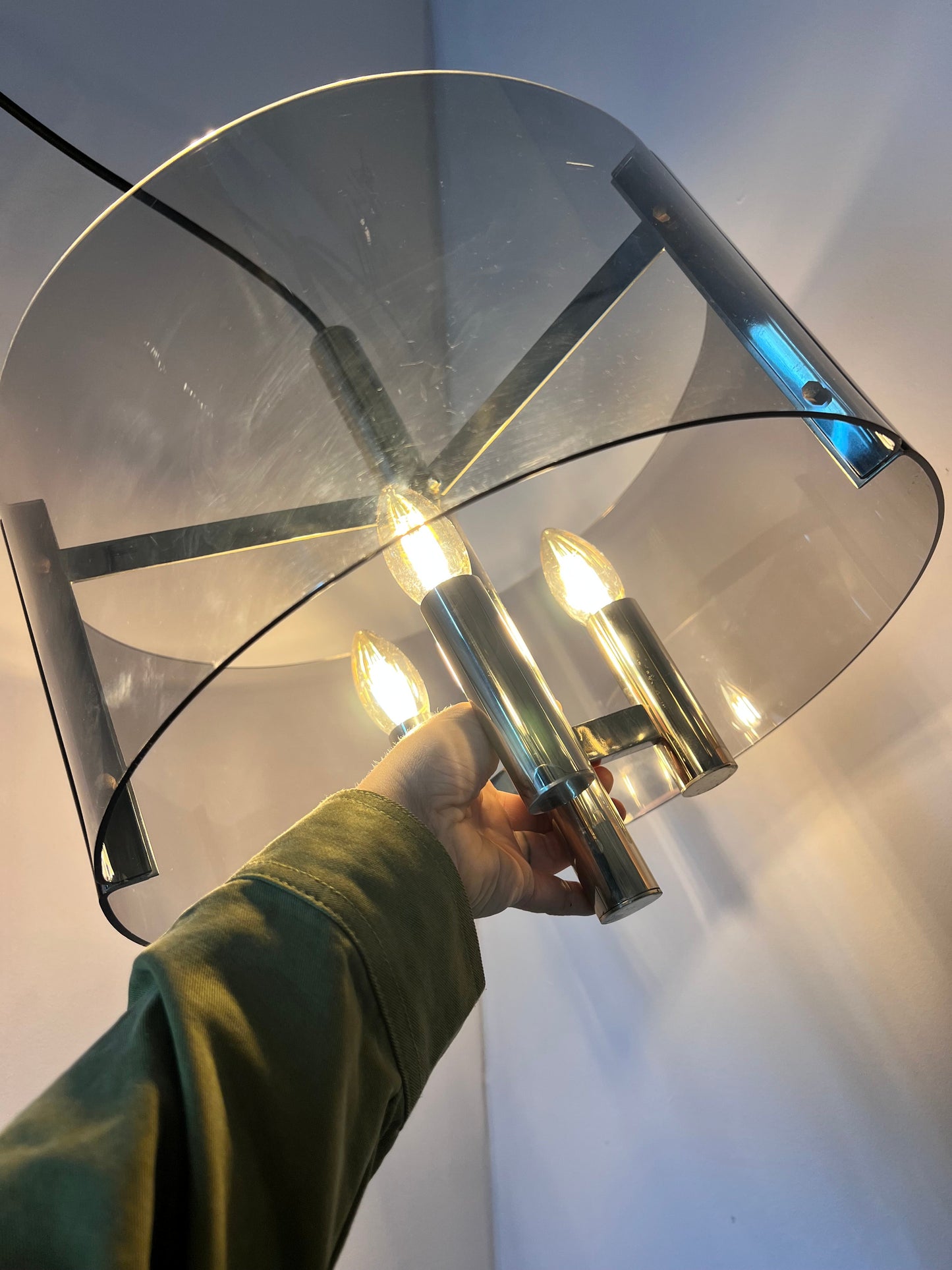 Vintage Hängelampe Chrom und Rauchacryl